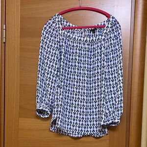 Ann Taylor Black and White Patterned Blouse